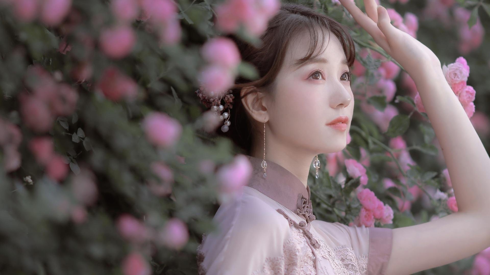 _豪华明星表演赛:娱乐与专业结合的新体验_,明星表演类节目